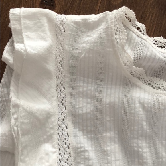 Size small woman’s peplum top. - Picture 4 of 4